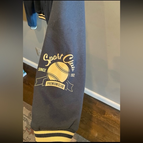 Used- H&M OVERSIZED BASEBALL JACKET (Size US 12/14) - Picture 4 of 6